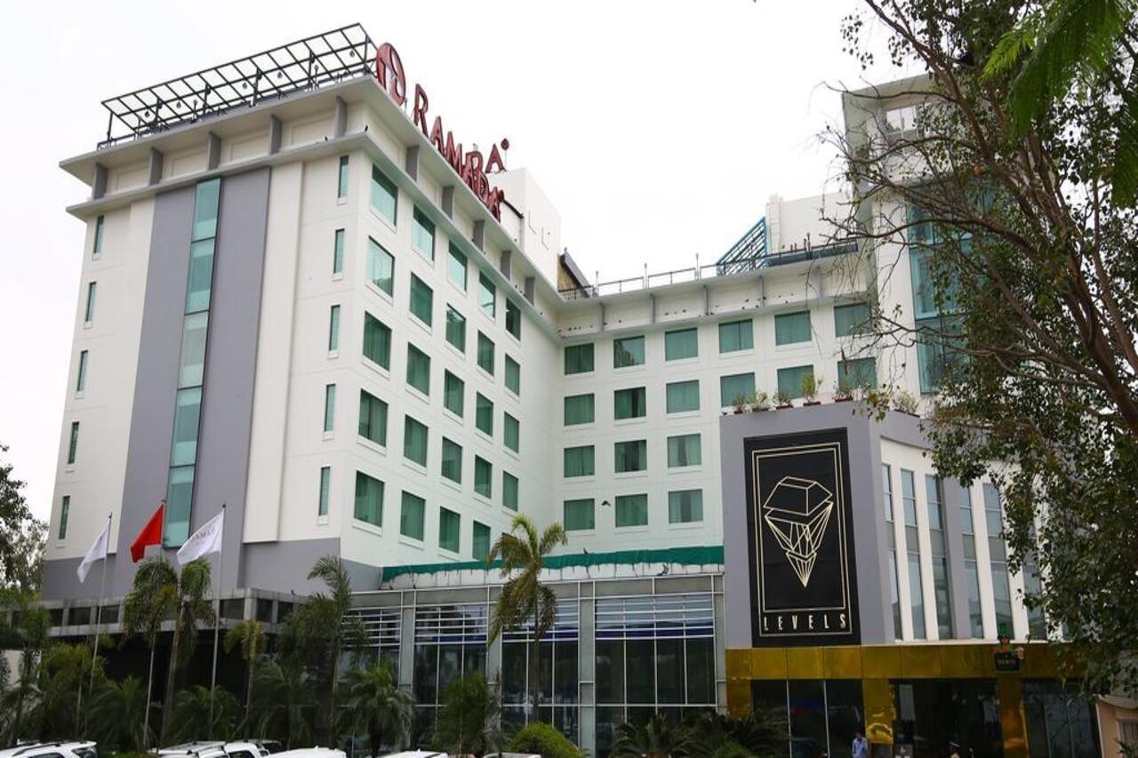 होटल Ramada By Wyndham