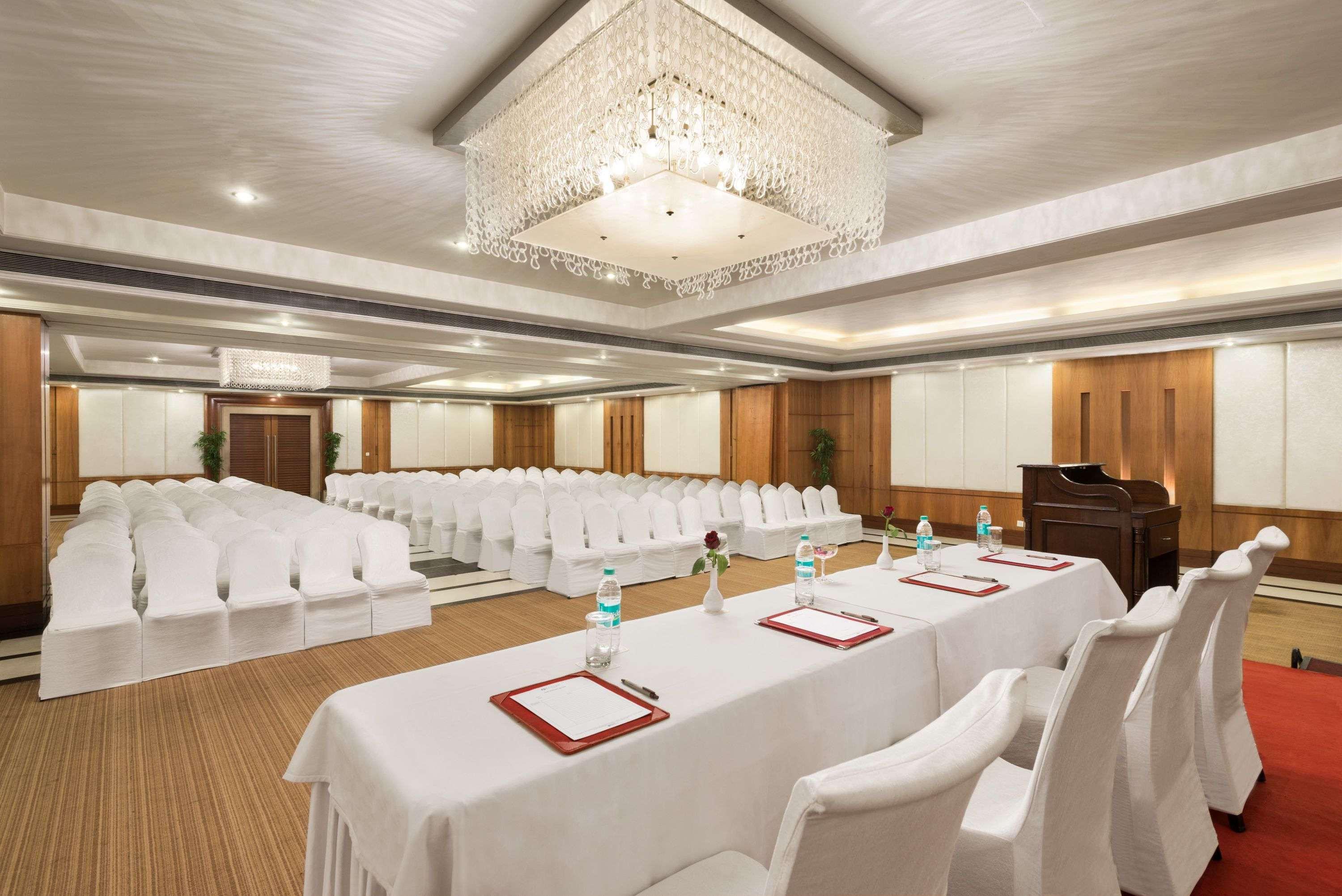 Ramada By Wyndham होटल Jaipur