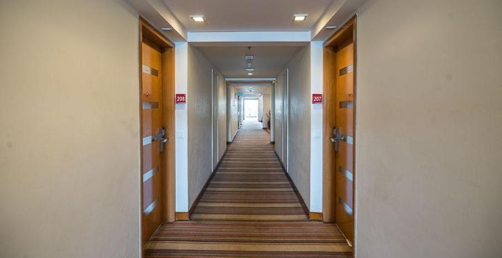 Ramada By Wyndham होटल 4*