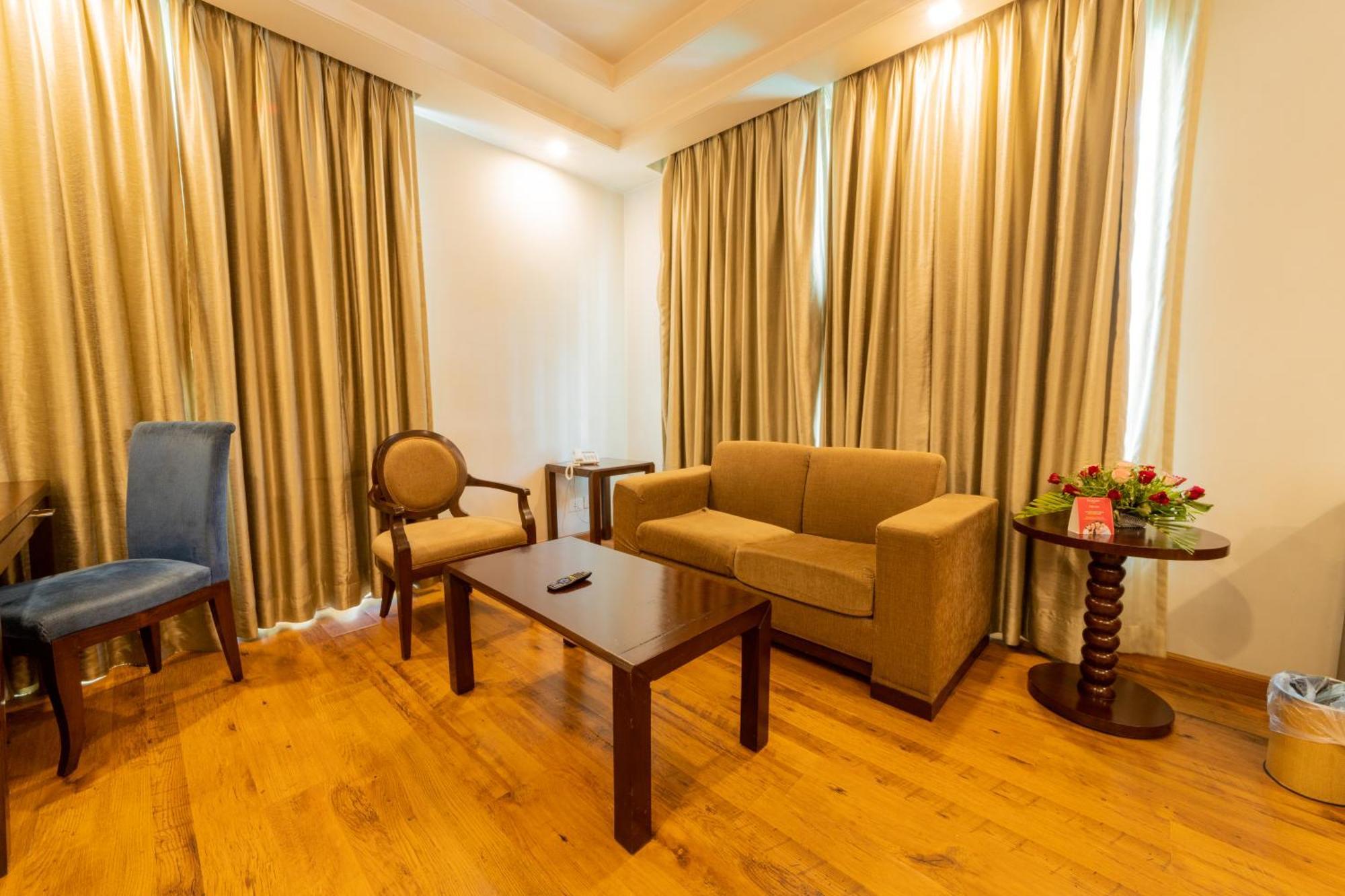 Ramada By Wyndham 4*