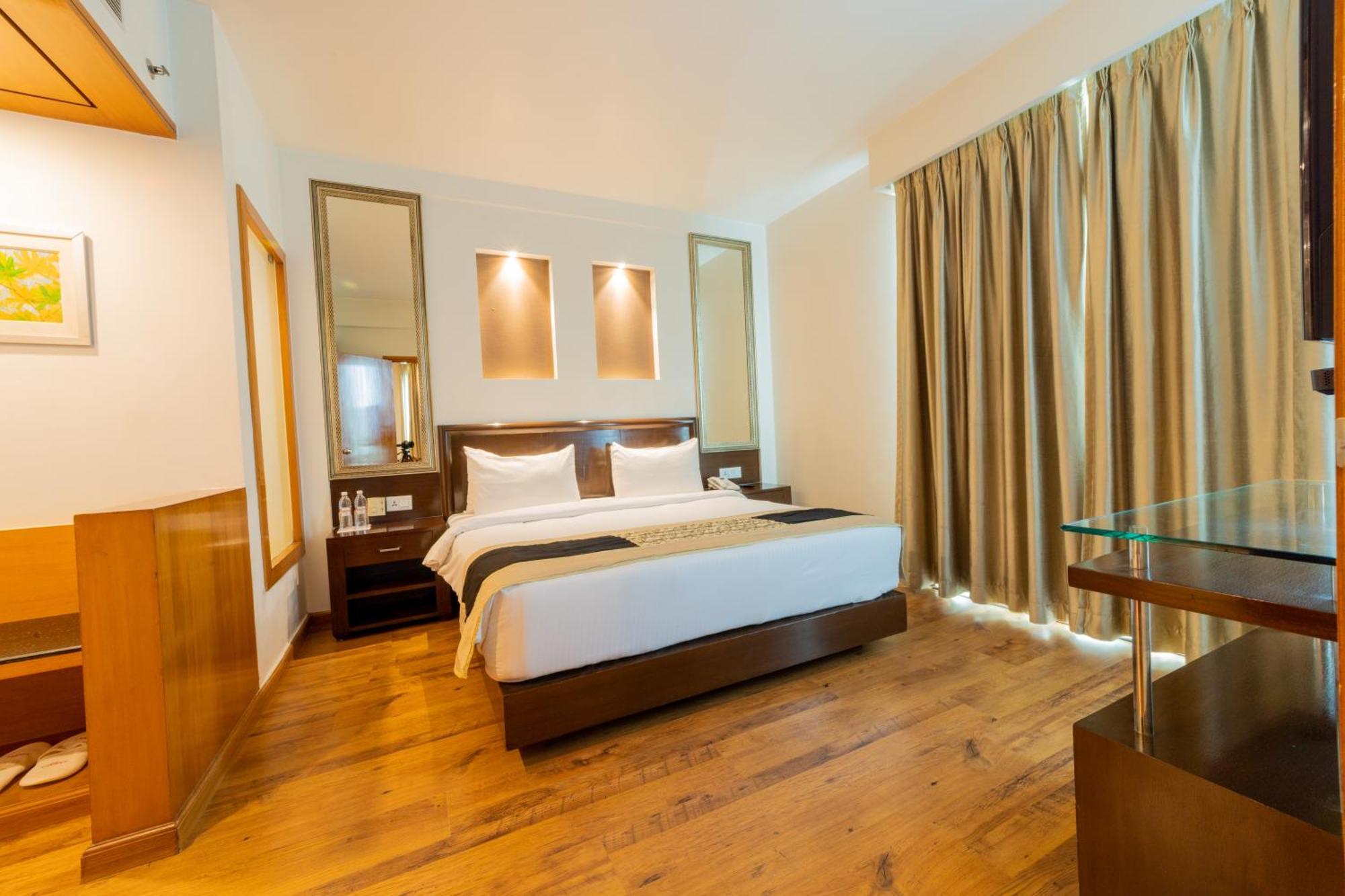 Ramada By Wyndham
